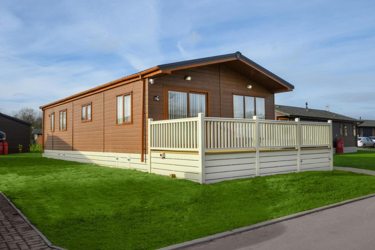 Rowan Lodge With Hot Tub Malton Dış mekan fotoğraf